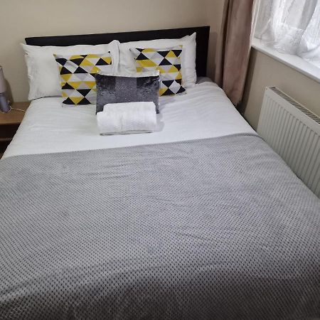 The Pride Of Manchester, Trafford Екстер'єр фото
