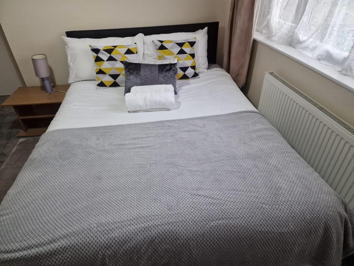 The Pride Of Manchester, Trafford Екстер'єр фото